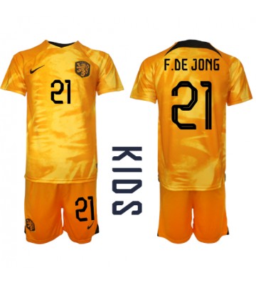 Holland Frenkie de Jong #21 Replika Babytøj Hjemmebanesæt Børn VM 2022 Kortærmet (+ Korte bukser)